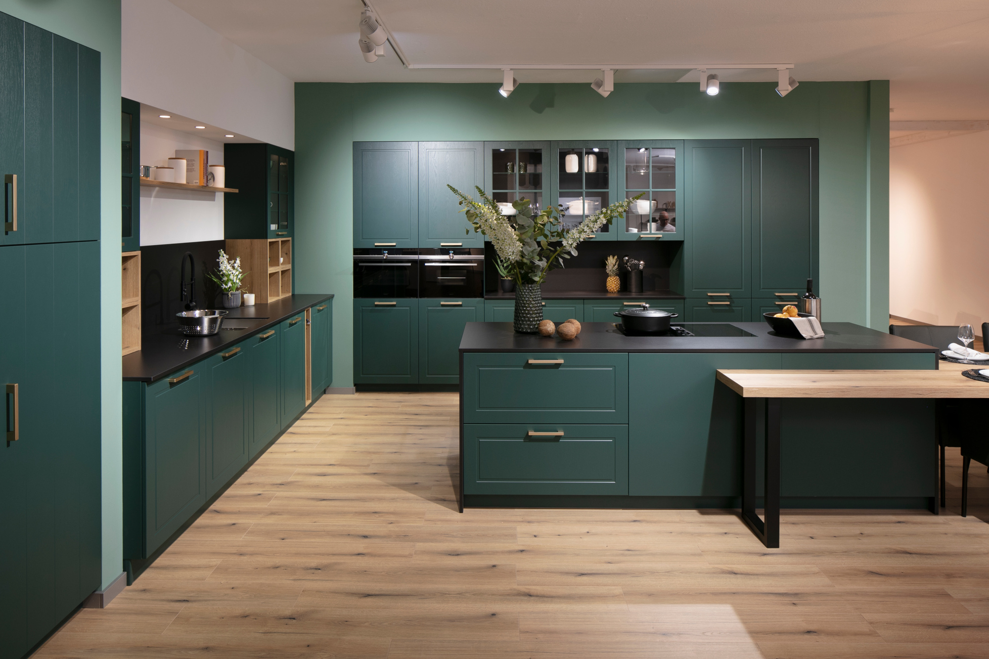 Ballerina Küche Landhaus modern Samtlack viktoriagrün